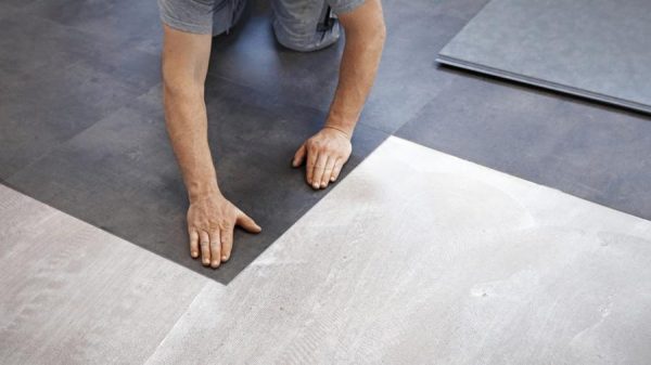 What is the disadvantage of vinyl flooring